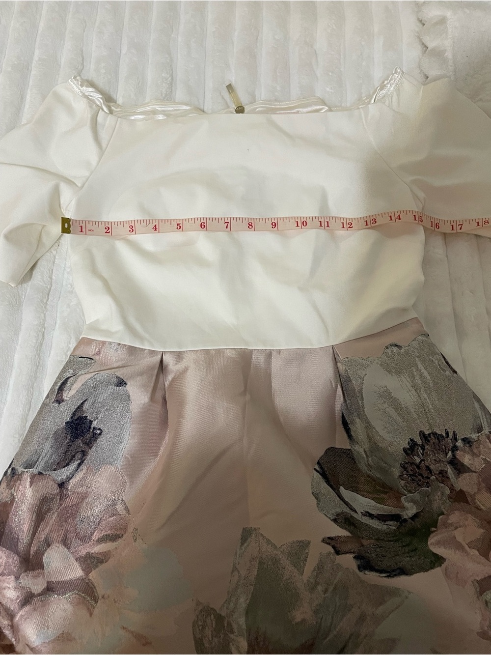 Ted Baker Blush Pink and Ivory Satin Lined Piece - Picture 10 of 16